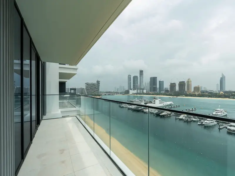 3-bedroom apartment in Emaar Beachfront, Dubai Harbour