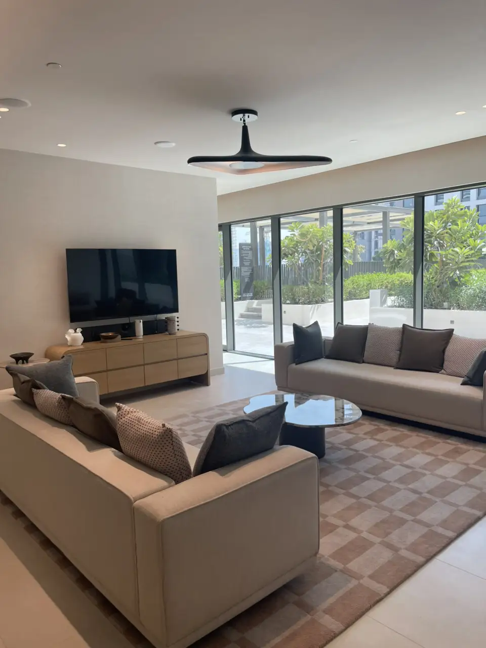 3-bedroom apartment in Parkside Views, Dubai Hills Estate