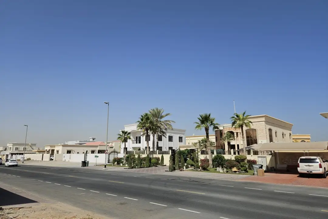 4-bedroom villa in Nad al Hamar, Nad Al Hamar