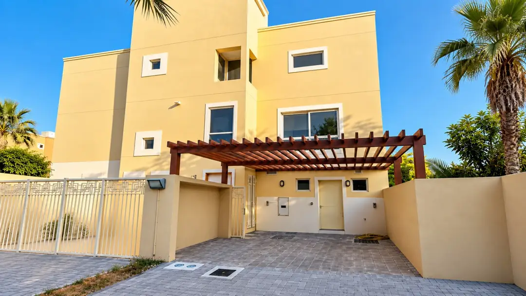 4-bedroom townhouse in al tharwaniyah community, Al Raha Gardens