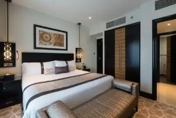 Studio hotel apartment in Platinum One, Arjan