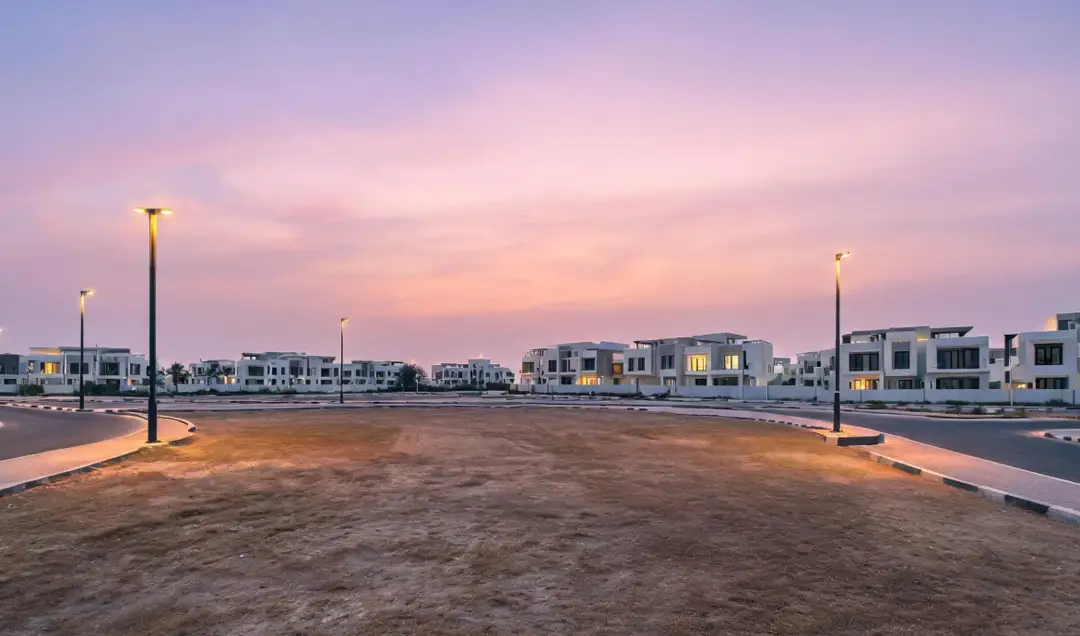Plot in Zayed City