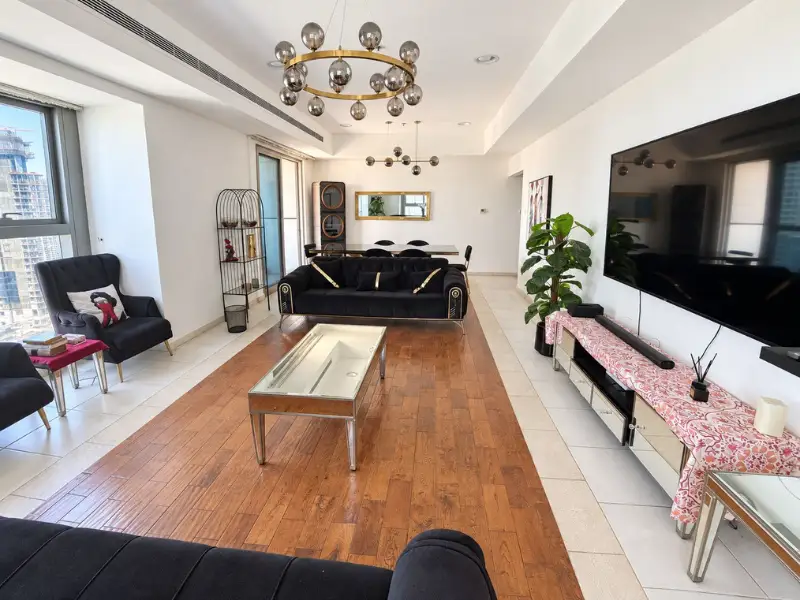 3-bedroom apartment in Princess Tower, Dubai Marina