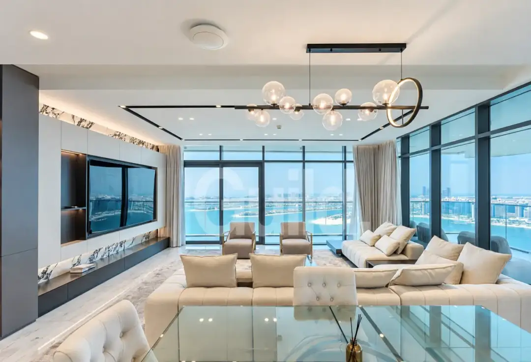 3-bedroom apartment in Emaar Beachfront, Dubai Harbour