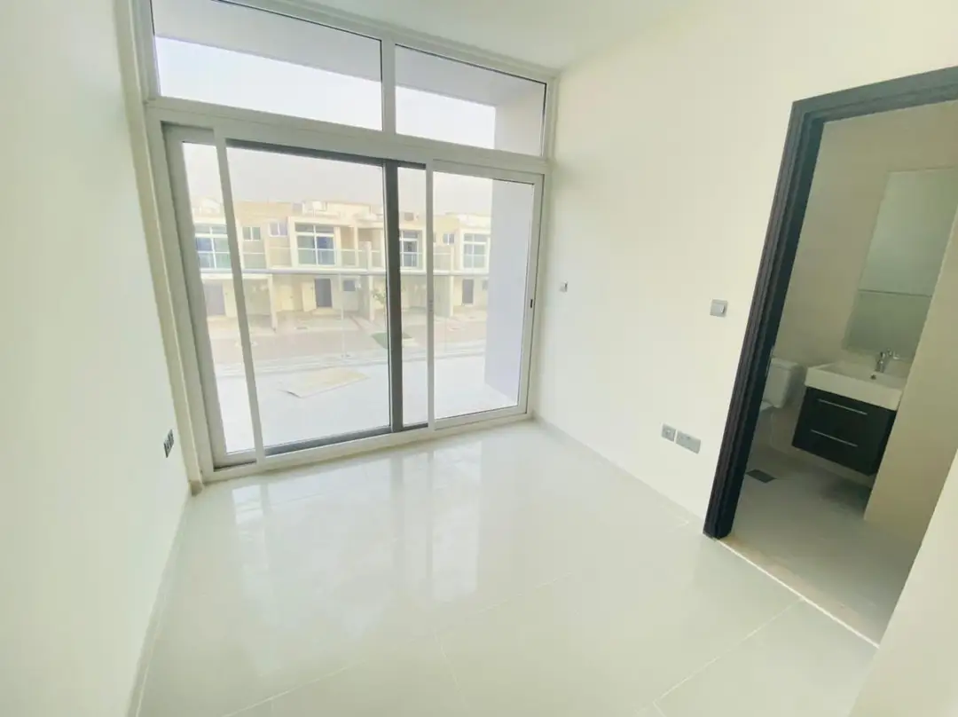 3-bedroom townhouse in Albizia, DAMAC Hills 2 (Akoya by DAMAC)